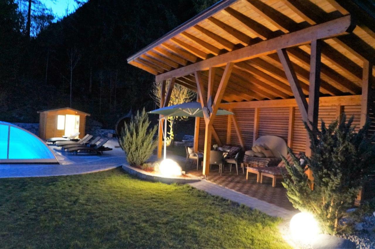 Gaestehaus Almrausch, Ferienanlage Mit Pool Nassereith Exterior photo